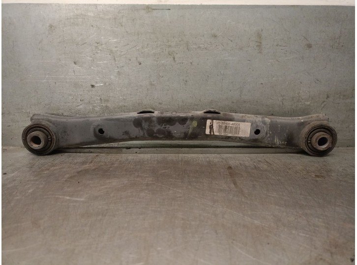 Recambio de brazo suspension superior trasero izquierdo para kia cee´d (jd) 1.6 crdi 136 referencia OEM IAM 55100A6005 55100A600