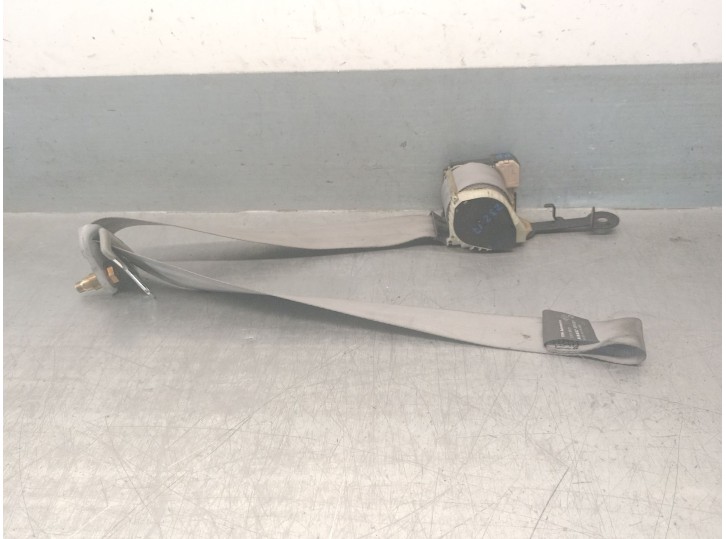 Replacement front right seat belt for Renault Clio II (BB_, CB_) 1.5 dCi (B/CB08) OEM IAM reference 943594 8200
