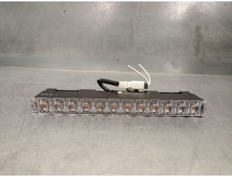 Recambio de luz central de freno para toyota yaris (_p21_, _pa1_, _ph1_) 1.5 hybrid (mxph10) referencia OEM IAM 81570K0050 81570