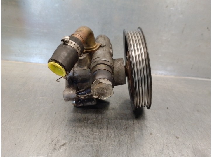 Recambio de bomba servodireccion para audi a4 berlina (b5) 1.9 tdi referencia OEM IAM 3D0145177Q KYB