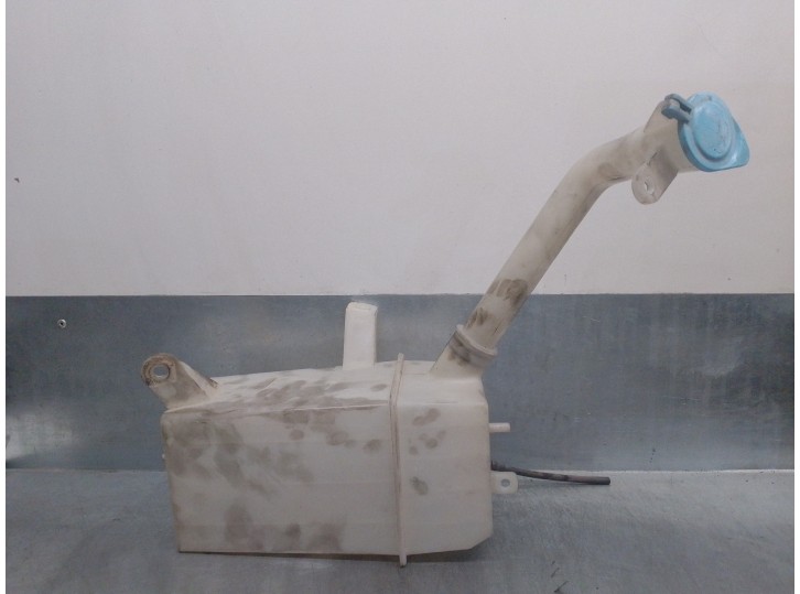 Recambio de deposito limpia para chevrolet nubira berlina 1.6 cat referencia OEM IAM 96550797  