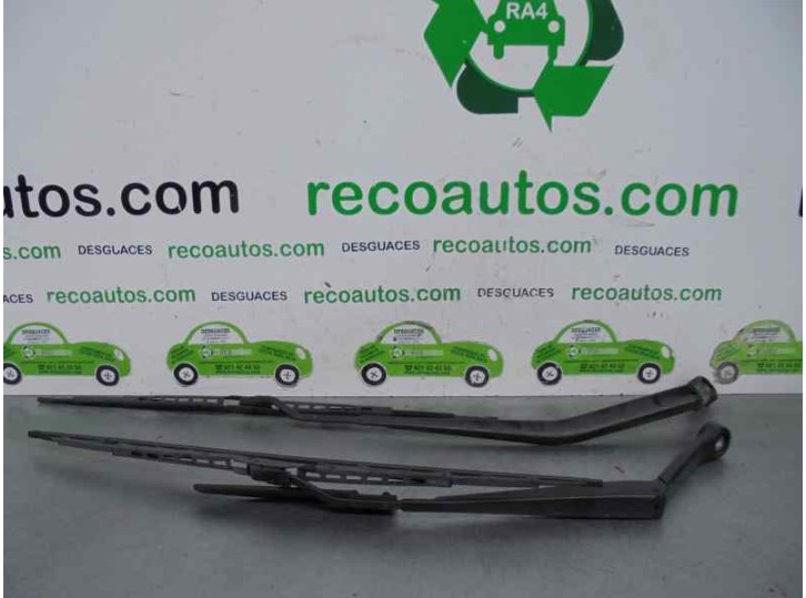 Recambio de brazo limpia delantero derecho para nissan vanette cargo 2.3 diesel referencia OEM IAM 288809C005 