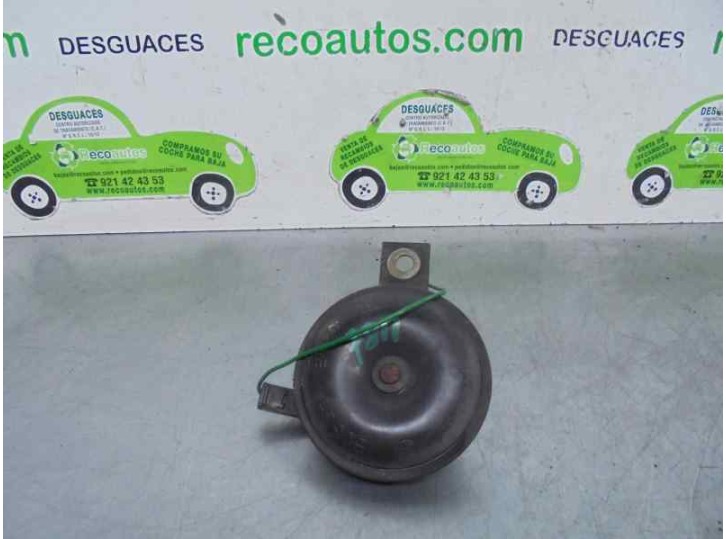Recambio de claxon para nissan vanette cargo 2.3 diesel referencia OEM IAM 