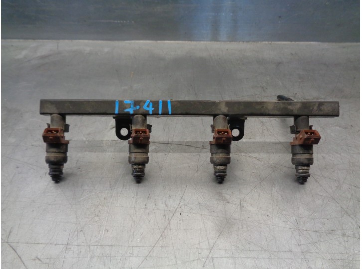 Recambio de rampa inyectora para chevrolet nubira berlina 1.6 cat referencia OEM IAM 96386764 96332261 