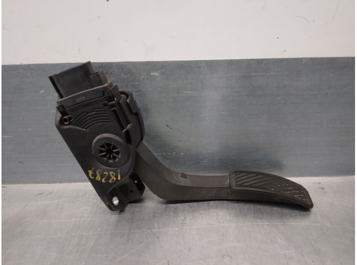 Recambio de potenciometro pedal para ford fiesta (cb1) 1.4 tdci cat referencia OEM IAM 8V219F836AA  