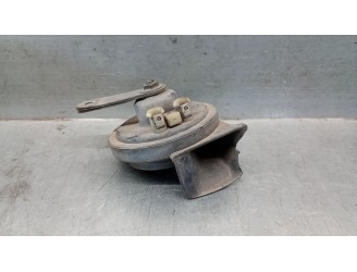 Recambio de claxon para mercedes-benz clase s (w126) berlina+coupe sec 560 referencia OEM IAM A0035426520 A0035426520 