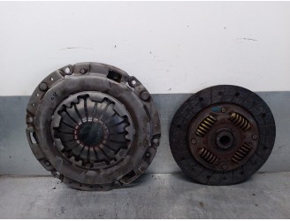 Recambio de kit embrague para daewoo lanos 1.6 cat referencia OEM IAM 96184505  VALEO