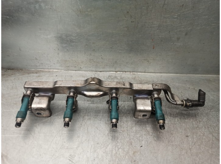 Recambio de rampa inyectora para mazda 2 lim. (de) 1.3 active (3-ptas.) referencia OEM IAM Z62213150 