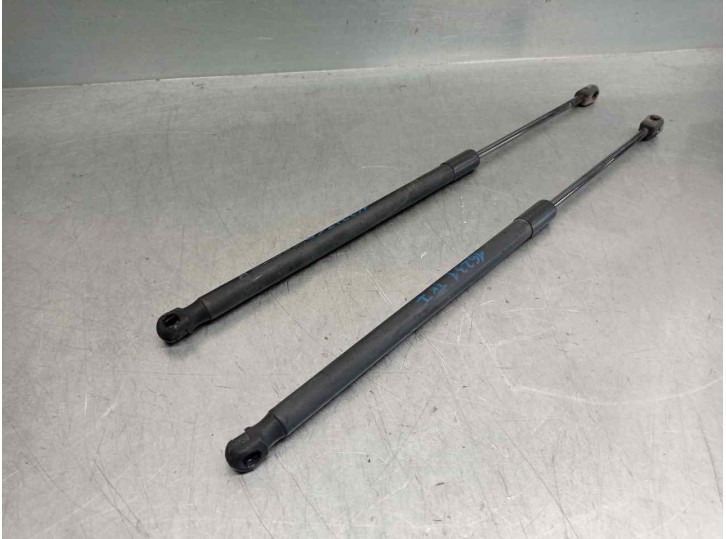 Replacement trunk / tailgate struts for Mazda 2 lim. (DE) 1.3 Active (3-door) OEM IAM reference D65162620 