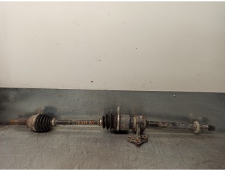 Recambio de transmision delantera derecha para mazda 2 lim. (de) 1.3 active (3-ptas.) referencia OEM IAM FD8025500B 