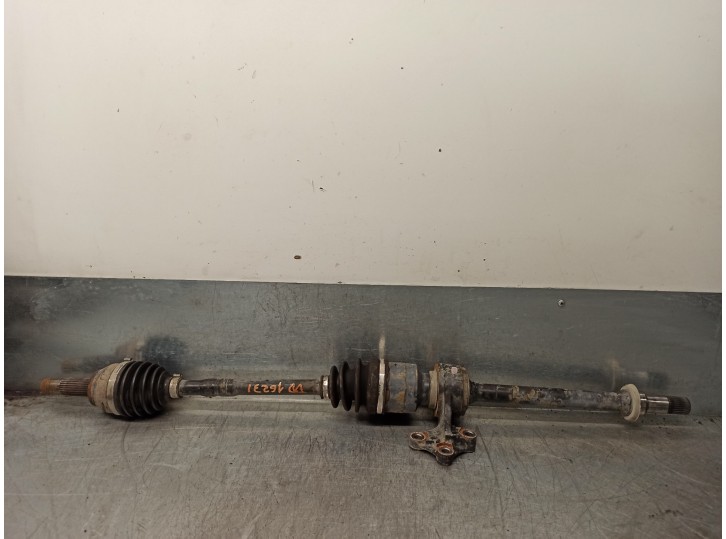 Recambio de transmision delantera derecha para mazda 2 lim. (de) 1.3 active (3-ptas.) referencia OEM IAM FD8025500B 