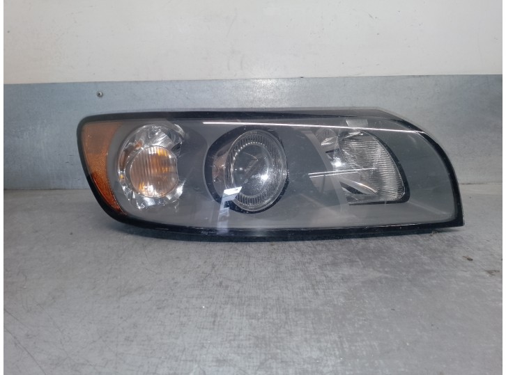 Recambio de faro derecho para volvo v50 familiar 2.0 diesel cat referencia OEM IAM 30698886 31335222 5 PUERTAS