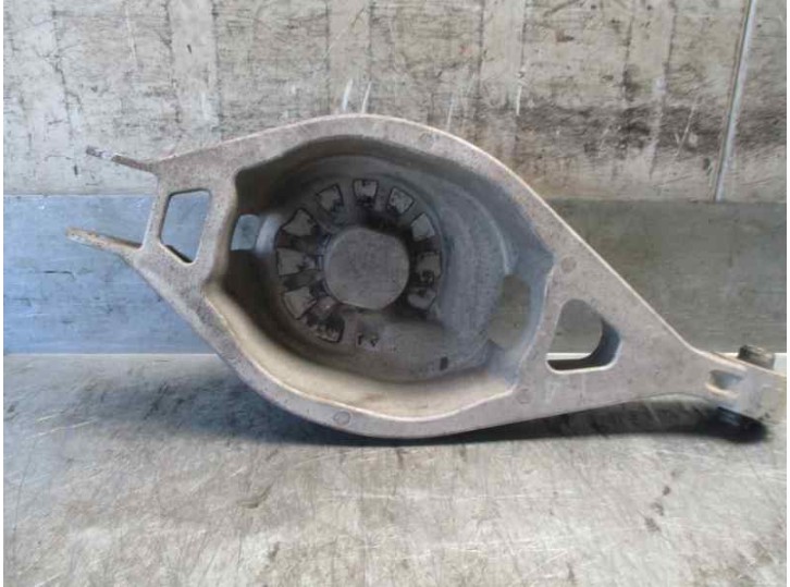Recambio de brazo suspension inferior trasero derecho para infiniti fx 5.0 v8 cat referencia OEM IAM 551B01BA0A 