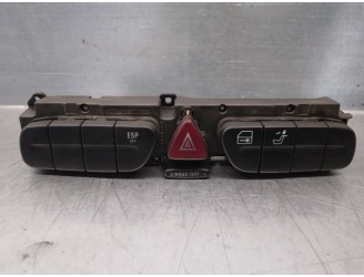 Recambio de botones salpicadero para mercedes-benz clase c (w203) berlina 2.2 cdi cat referencia OEM IAM 2038214658 