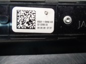 Replacement hazard warning switch for Jaguar XF 2.7 V6 diesel Premium Luxury OEM IAM reference 8X2311B650AB 8X2311B650AB 