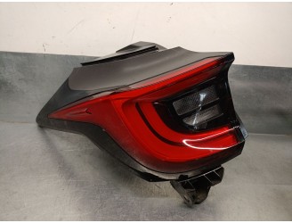 Recambio de piloto trasero izquierdo para toyota yaris (_p21_, _pa1_, _ph1_) 1.5 hybrid (mxph10) referencia OEM IAM 81561K0040 8