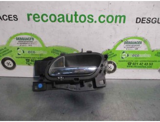 Replacement front left interior door handle for Peugeot 407 2.2 OEM IAM reference 96526178VD 
