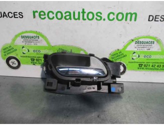 Recambio de maneta interior delantera derecha para peugeot 407 2.2 referencia OEM IAM 96526177VD 