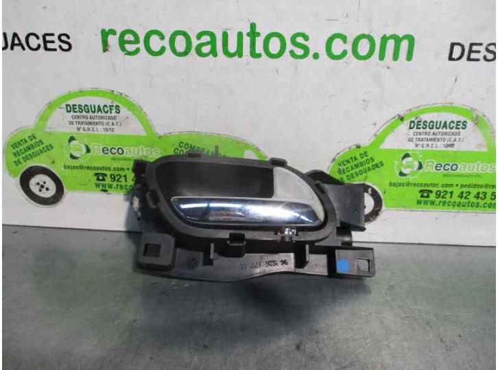 Recambio de maneta interior delantera derecha para peugeot 407 2.2 referencia OEM IAM 96526177VD  