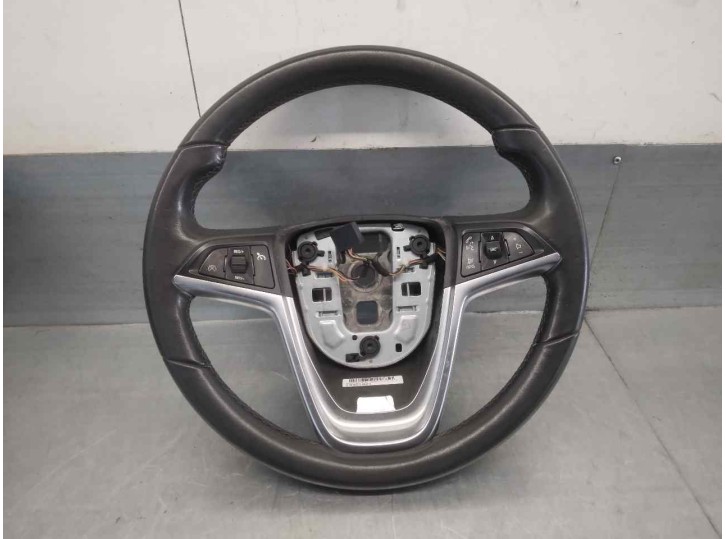 Recambio de volante para opel astra j sports tourer 1.4 16v turbo (bivalent. gasolina / lpg) referencia OEM IAM 13351021 