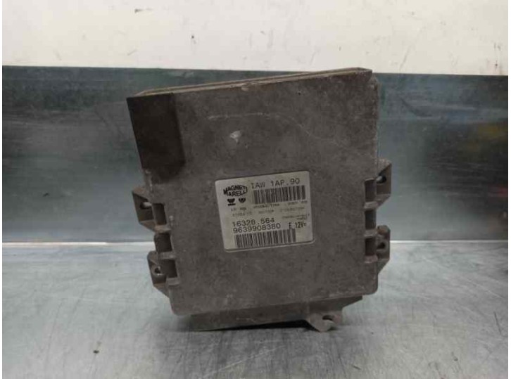 Recambio de centralita motor uce para peugeot 206 berlina xt referencia OEM IAM 9639908380 16328564 MAGNETI MARELLI