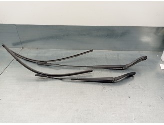 Recambio de brazo limpia delantero derecho para ford c-max 1.6 tdci cat referencia OEM IAM AM5117526BB AM5117526AB VALEO