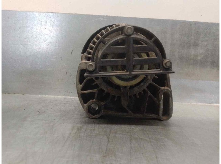 Recambio de alternador para fiat punto berlina (176) 1.2 cat referencia OEM IAM 63321603 A115I MAGNERI MARELLI