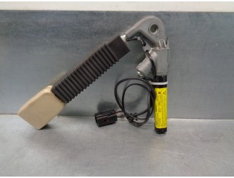 Recambio de pretensor airbag derecho para jaguar xf 2.7 v6 diesel premium luxury referencia OEM IAM 2R83F61202A C2C39900SEL 