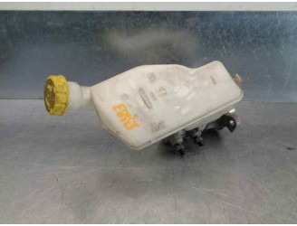 Replacement brake master cylinder for Peugeot 208 1.6 16V HDi FAP OEM IAM reference 4601R9 