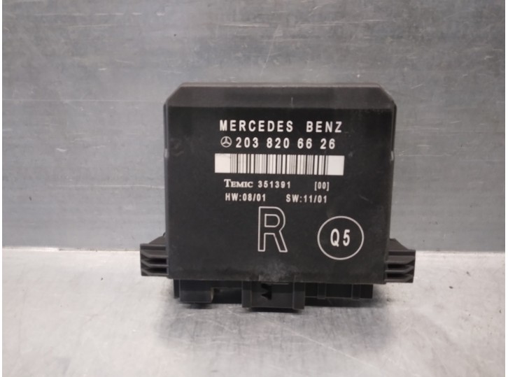 Replacement central locking ECU for Mercedes-Benz C-Class (W203) saloon 2.2 CDi CAT OEM IAM reference 2038206626 