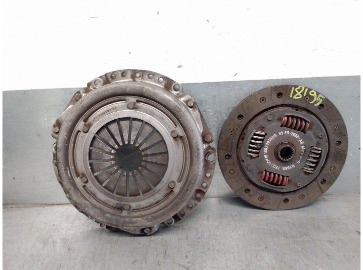 Replacement clutch kit for Ford Fiesta III (GFJ) 1.3 cat OEM IAM reference 85AB7563BC 