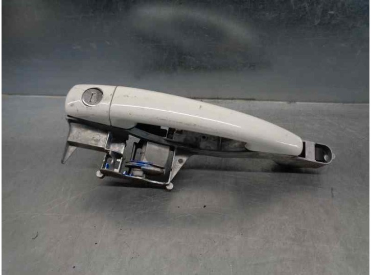 Recambio de maneta exterior delantera izquierda para peugeot 208 1.6 16v hdi fap referencia OEM IAM 9680168680  