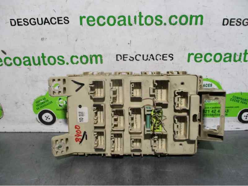 Recambio de caja reles / fusibles para toyota yaris verso (ncp2/nlp2) 1.4 turbodiesel cat referencia OEM IAM   