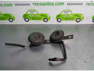 Replacement horn for Nissan X-Trail (T30) 2.2 dCi diesel CAT OEM IAM reference 
