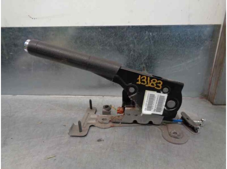 Recambio de palanca freno de mano para peugeot 208 1.6 16v hdi fap referencia OEM IAM 98062963ZD 