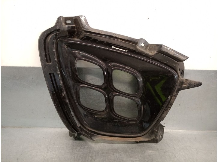 Recambio de rejilla paragolpes derecha para kia sorento iii (um) 2.2 crdi referencia OEM IAM 86526C5210 86526C5210 