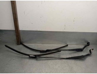 Recambio de brazo limpia delantero derecho para ford galaxy (ca1) 2.0 tdci cat referencia OEM IAM 6M2117526EC  