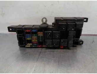 Recambio de caja reles / fusibles para volvo v70 familiar 2.5 turbodiesel referencia OEM IAM 9452993 