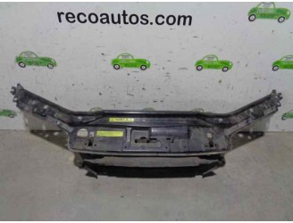 Recambio de panel frontal para volvo v70 familiar 2.5 turbodiesel referencia OEM IAM 9461072 DE CHAPA 