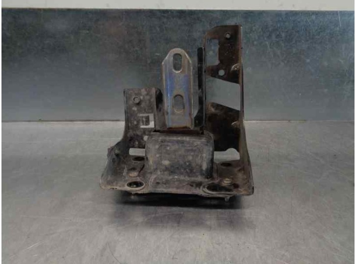Recambio de soporte cambio para peugeot 208 1.6 16v hdi fap referencia OEM IAM 9801521580 