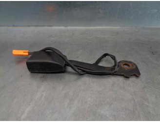 Recambio de enganche cinturon para mazda 2 berlina (dy) 1.4 diesel cat referencia OEM IAM 3M71A613K21AC 