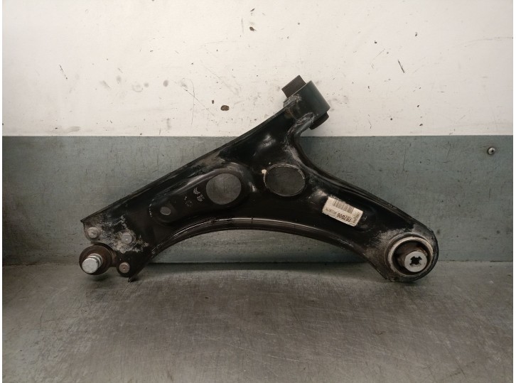 Recambio de brazo suspension inferior delantero izquierdo para opel corsa f (p2jo) 1.2 (68) referencia OEM IAM 7B7Q06 7B7Q06 