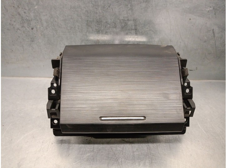 Recambio de guantera para subaru outback (bs) 2.0 d awd (bsd) referencia OEM IAM 66120AL00A 