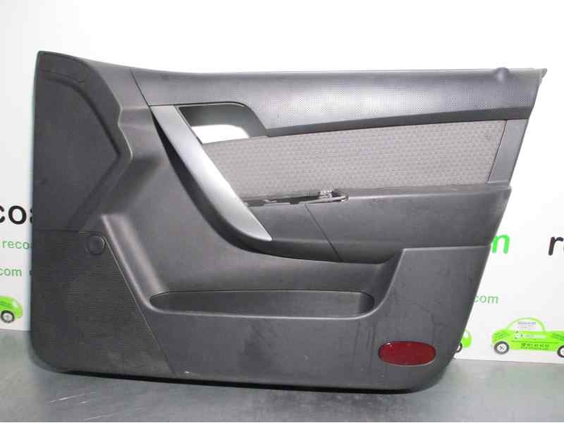 Recambio de guarnecido puerta delantera derecha para chevrolet aveo 1.2 cat referencia OEM IAM 96956563  