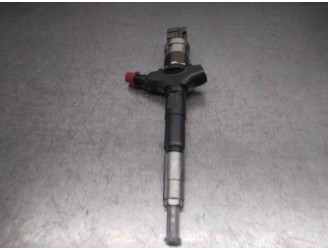 Replacement injector for Renault Vel Satis (BJ0) 3.0 dCi diesel (P9X) OEM IAM reference 7701477687 8972391617 DENSO