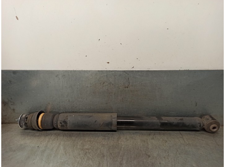 Recambio de amortiguador trasero derecho para kia picanto 1.0 cat referencia OEM IAM 553101Y100  