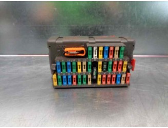 Recambio de caja reles / fusibles para peugeot 306 berlina 3/5 puertas (s1) 1.6 referencia OEM IAM 9458962580 