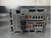 Recambio de caja reles / fusibles para jaguar xf 2.7 v6 diesel premium luxury referencia OEM IAM 8X2T14B476BD  