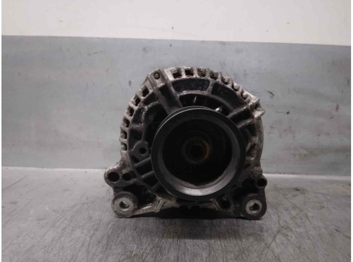 Replacement alternator for Volvo S80 sedan 2.5 turbodiesel OEM IAM reference 9459093 0124515021 BOSCH