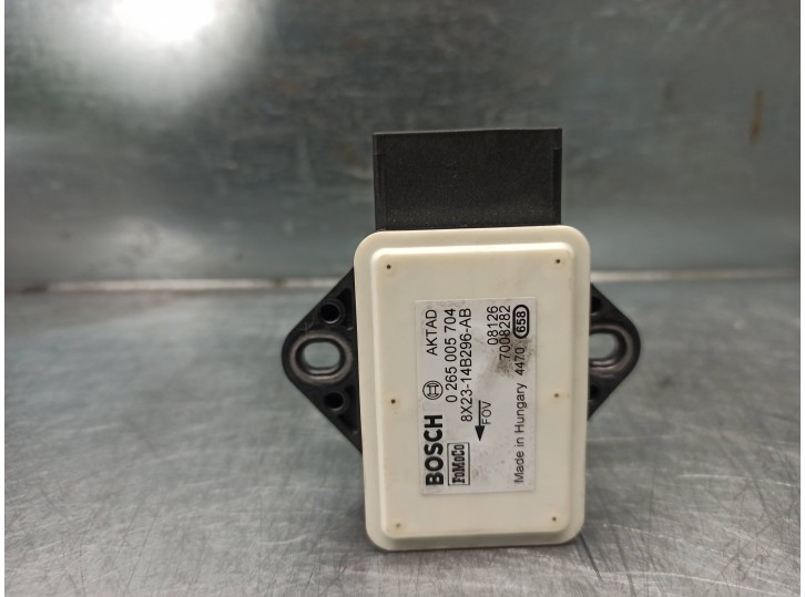 Replacement sensor for Jaguar XF 2.7 V6 Diesel Premium Luxury OEM IAM reference 8X2314B296AB 0265005704 BOSCH